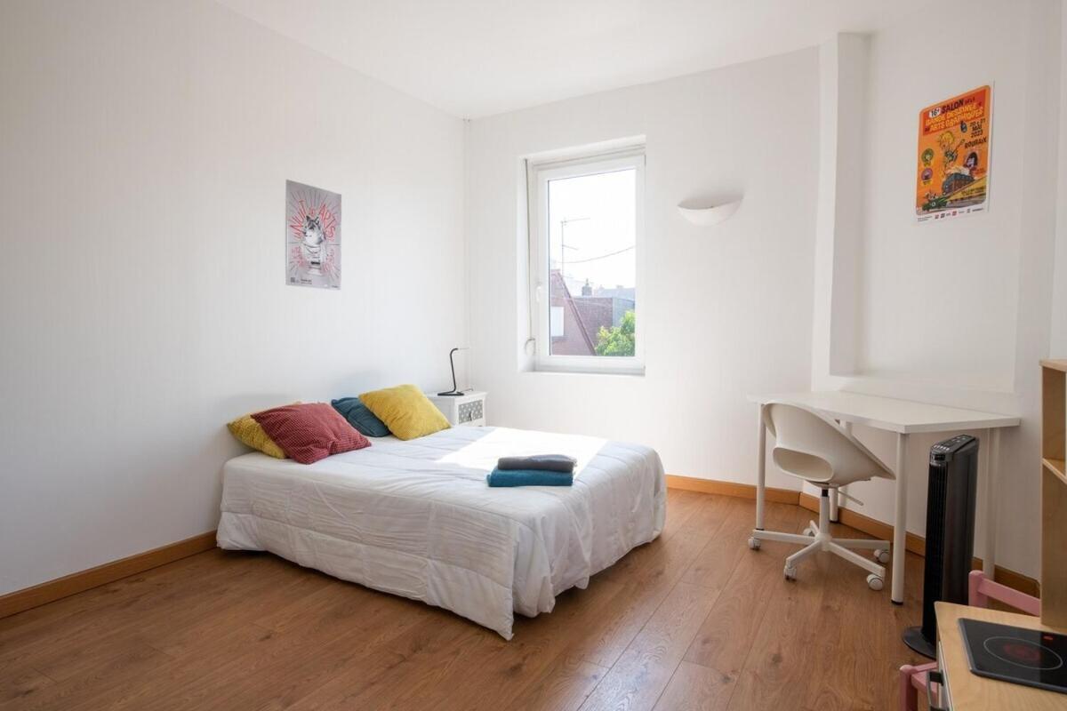 Maison Cosy 4 Chambres, Terrasse, Garage Prive Croix Екстериор снимка