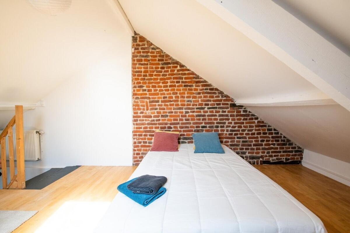 Maison Cosy 4 Chambres, Terrasse, Garage Prive Croix Екстериор снимка